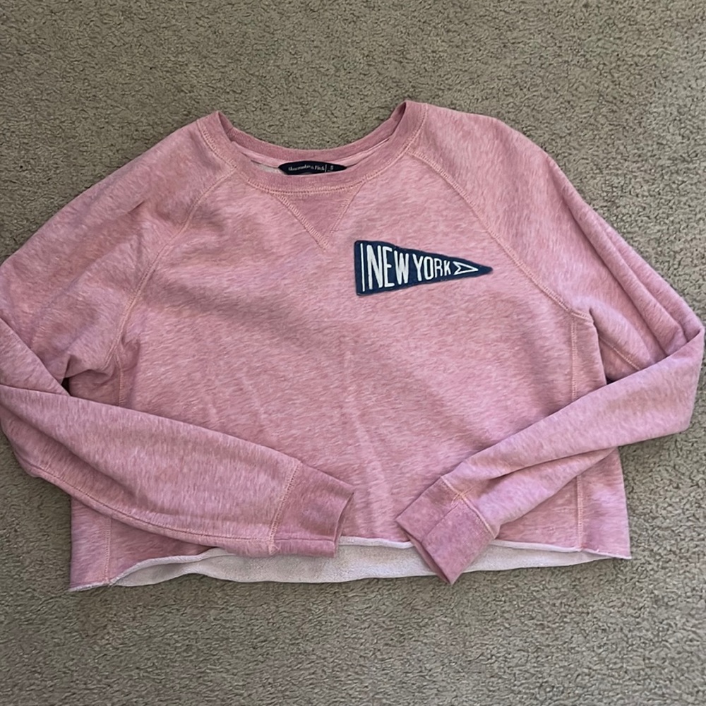 Cropped New York sweater